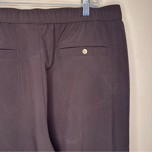 Chico's Zenergy Classic Brown Ankle Pants Size 3 - Picture 5 of 7